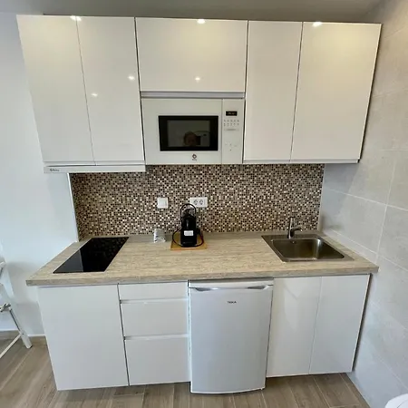 Апартаменты Amazing Sea Views From Cozy Studio. *